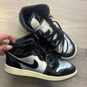 Nike Air Jordan’s high top sneakers 4Y